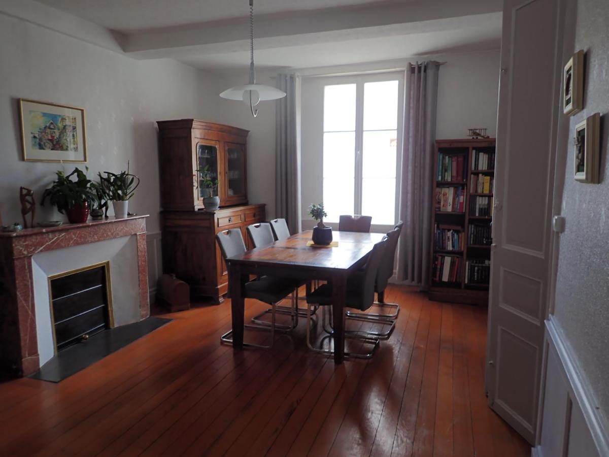 La Miramboise, Chambres Et Table D Hotes 미람보 외부 사진